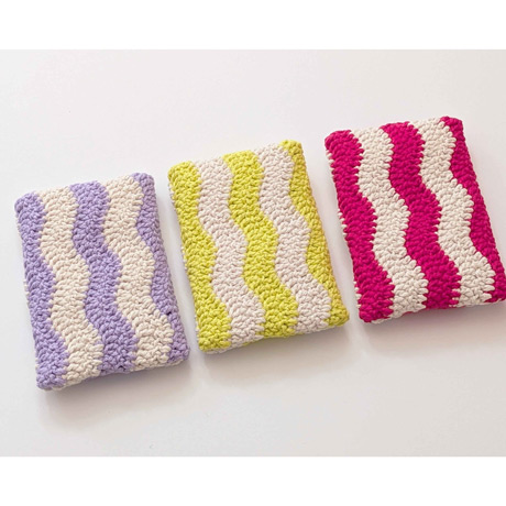 かぎ針で編む　ウェーブ柄のティッシュケース