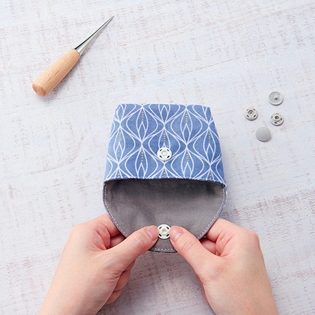 ハンドメイドレシピまとめ 簡単に手で付けられる！薄型プラスナップの使い方と可愛い小物作り解説！